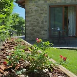 Vezzano Alloggio per agriturismo *